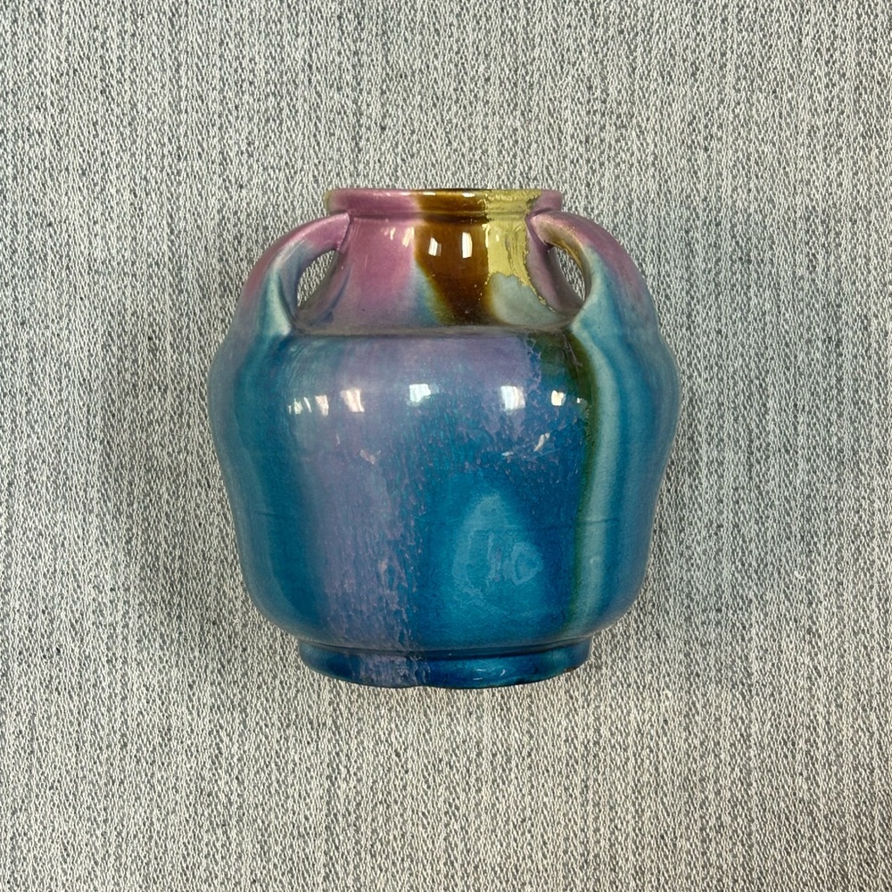 Beautiful Awgji Art Pottery Hand Turned Drip Vase Art Deco